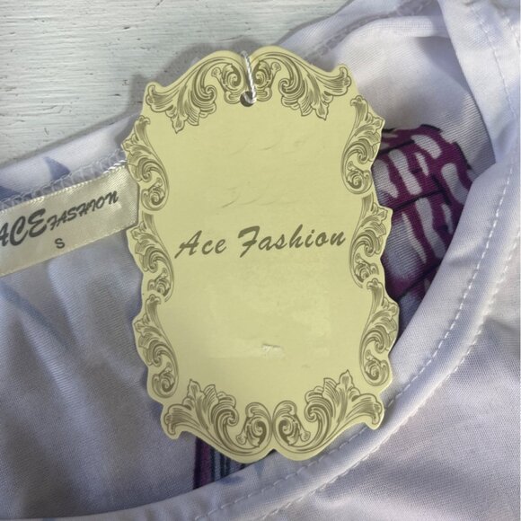 Ace Fashion Butterfly Print Short Sleeve Shirt Top Womens Small Gray Pink New - Picture 9 of 9